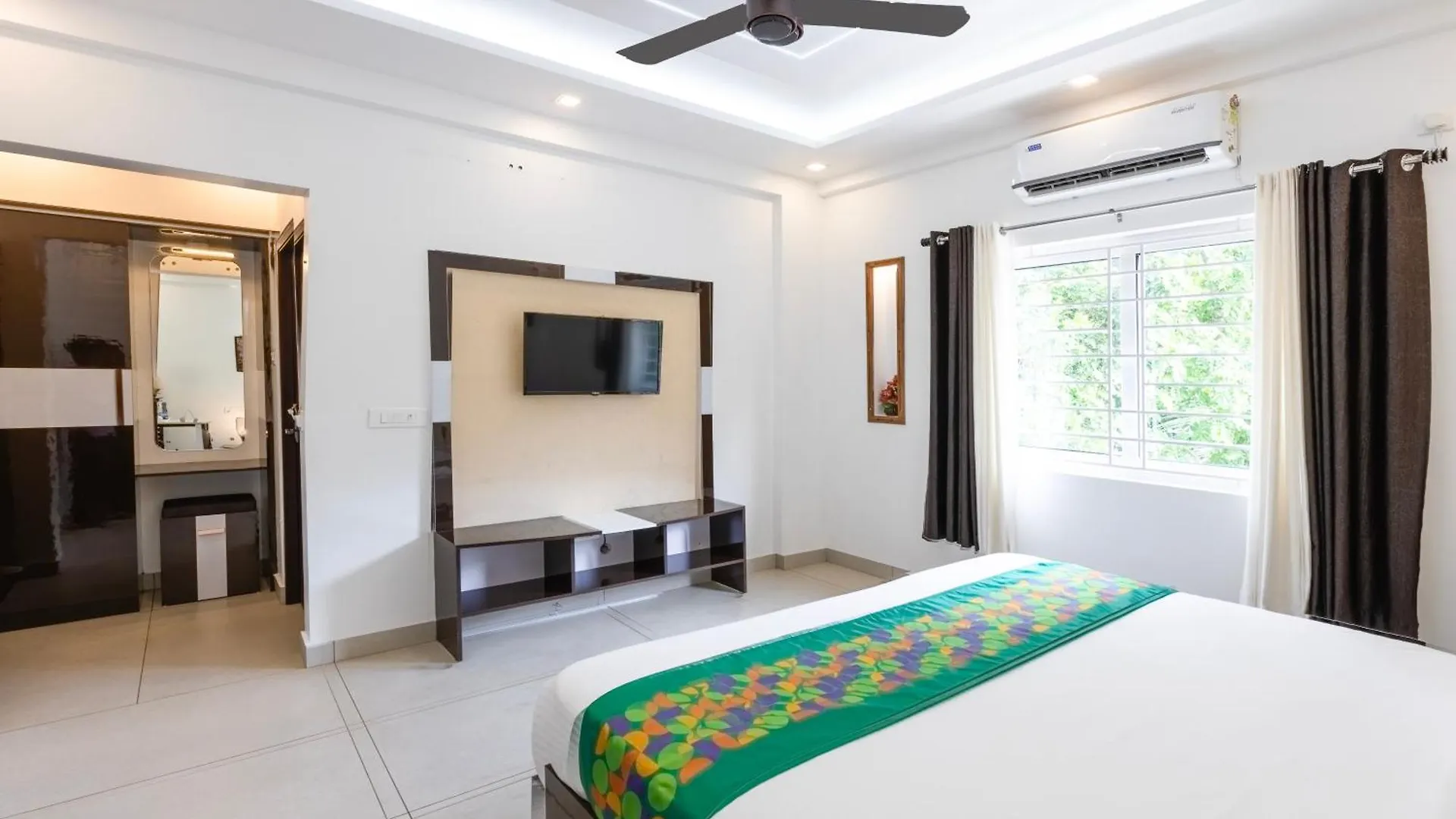 Treebo Premium Cochin Airport, 5 Min From Cochin Airport Hotel Kochi 3*,
