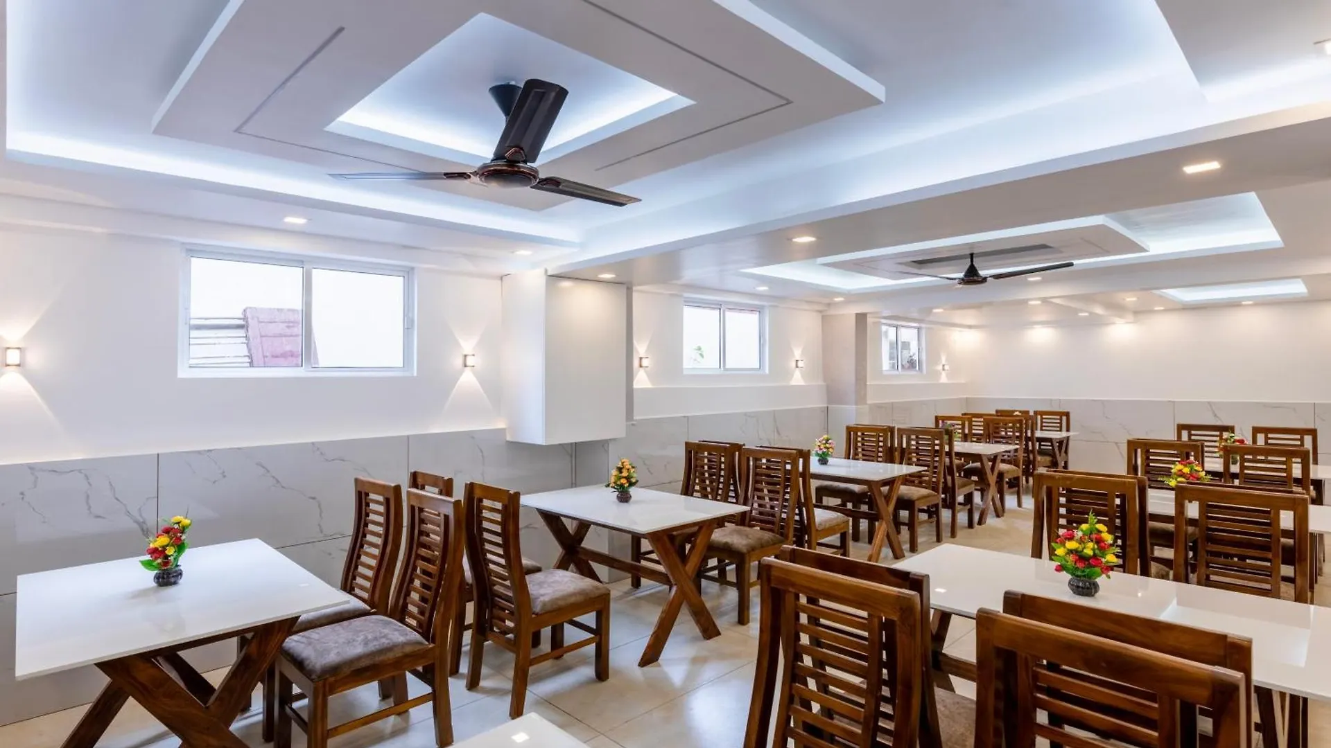 Treebo Premium Cochin Airport, 5 Min From Cochin Airport Hotel Kochi 3*,