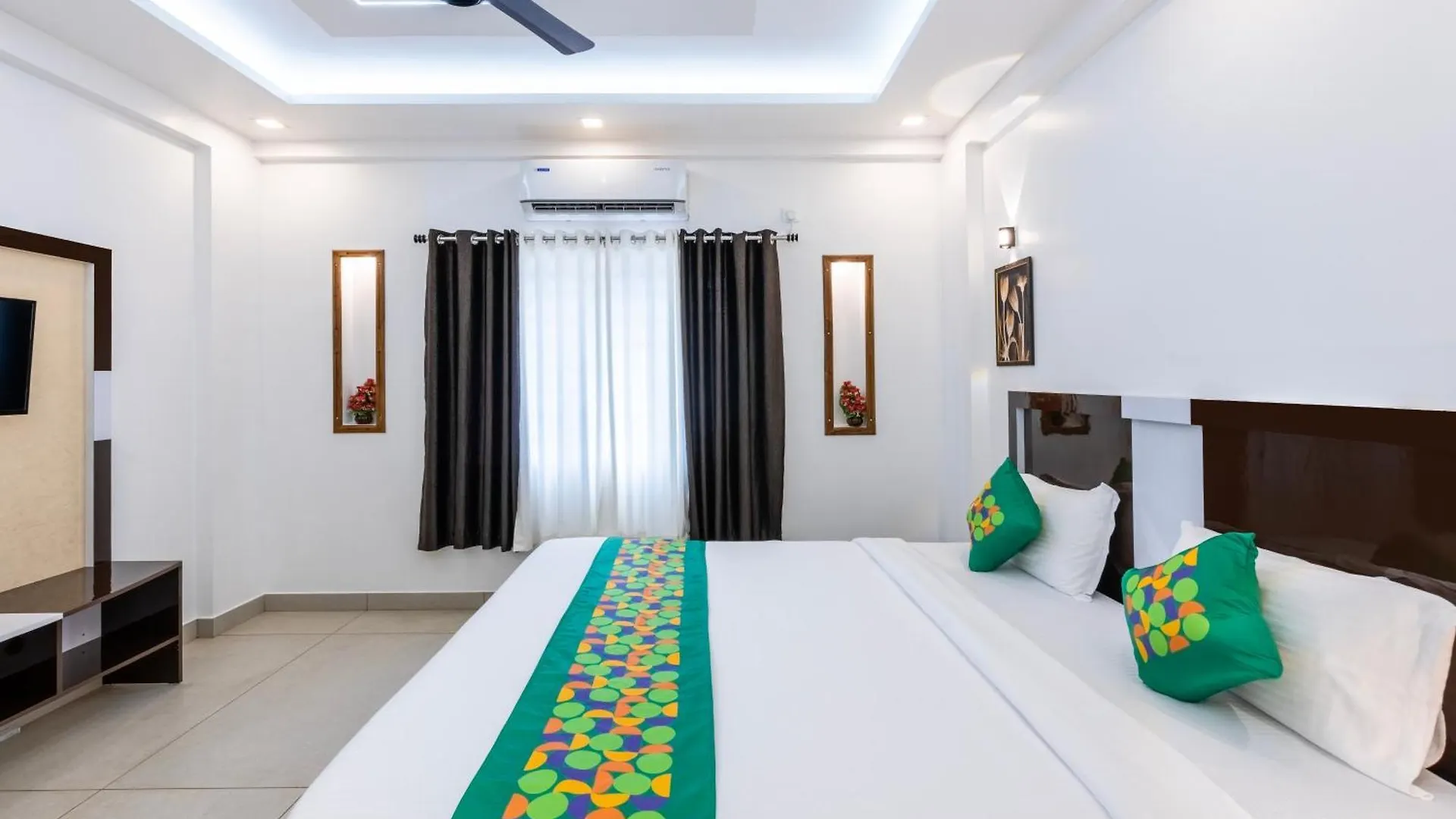 Hotel Treebo Premium Cochin Airport, 5 Min From Cochin Airport Kochi